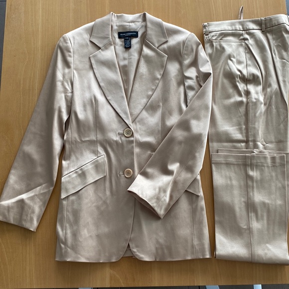 Club Monaco Gold Sateen Pantsuit. - Picture 1 of 4